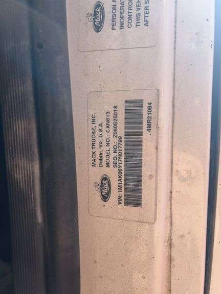 2007 Mack CXN613 565,498 mi, 10,366 hrs- doesn't run