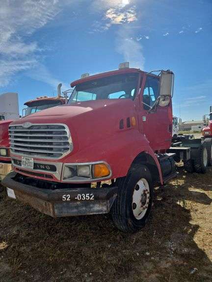 2003 Sterling 125,775 mi, hrs unknown- doesn't run