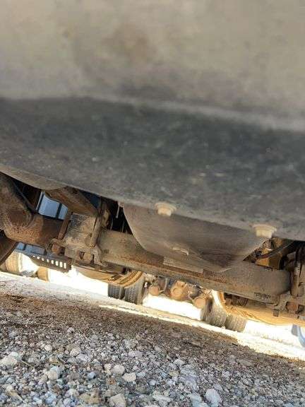 2008 Mack CXU613 showing 529,582 mi, 12,274 hrs- runs