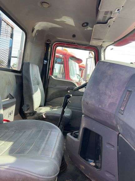 2012 Mack CHU613 showing 39,668 mi, 4,939 hrs - runs