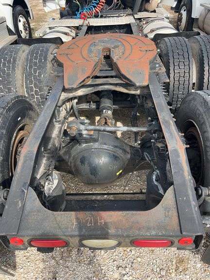 2012 Mack CXU613 showing 701,487 mi, 15,325 hrs - runs