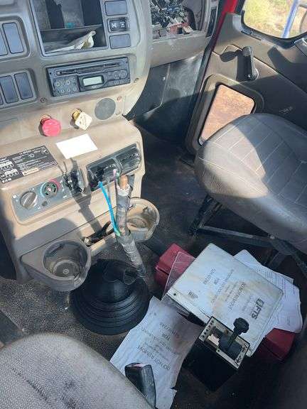 2007 Mack CHN613 miles & hrs unkown- doesn't run