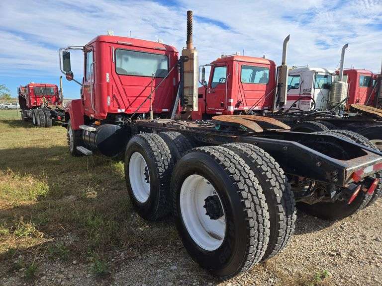 2008 Mack CHU613 showing 58,778 mi, 14,600 hrs - runs