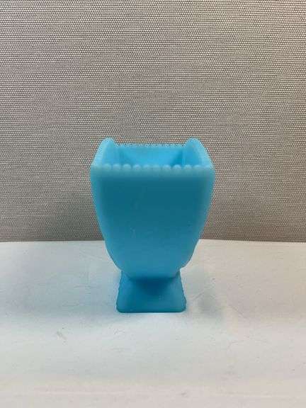 FENTON BLUE SATIN FAN VASE LOVEBIRDS