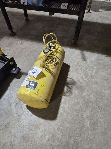 JOHN DEERE AIR TANK