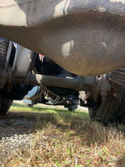 2008 Mack CHU613 showing 50,530 mi, 12,375 hrs- runs