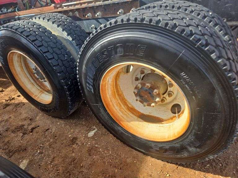 2012 Mack CHU613 showing 51,131 mi, 11,743 hrs - runs