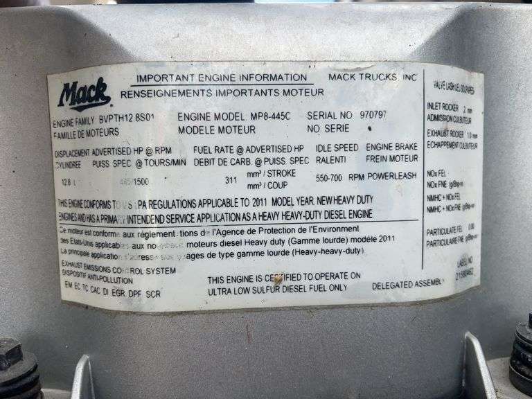 2012 Mack CXU613 showing 223,803 mi, 9,120 hrs - runs