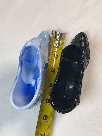 Fenton Glass Decorative Shoes – Blue Slag & Black Rose Pair