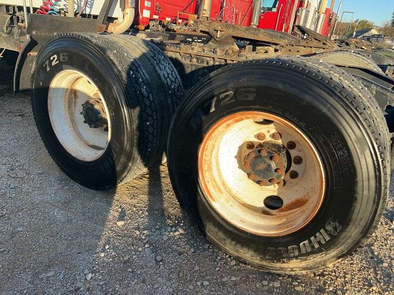 2008 Mack CHU613 miles & hrs unknown- runs