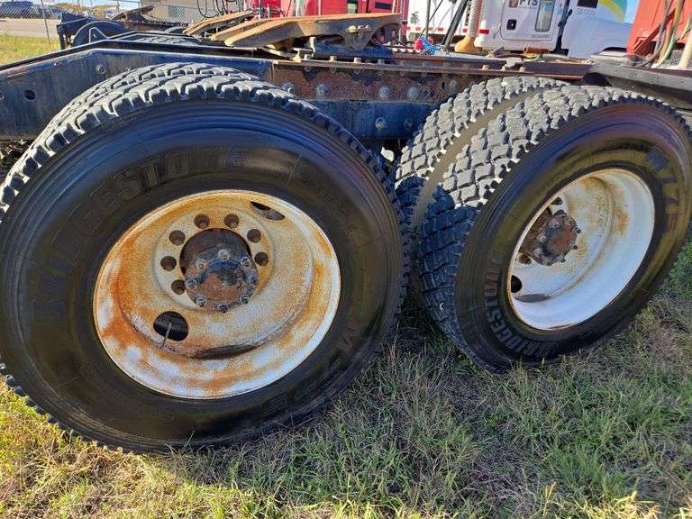 2008 Mack CHU613 showing 59,117 mi, 12,663 hrs- runs