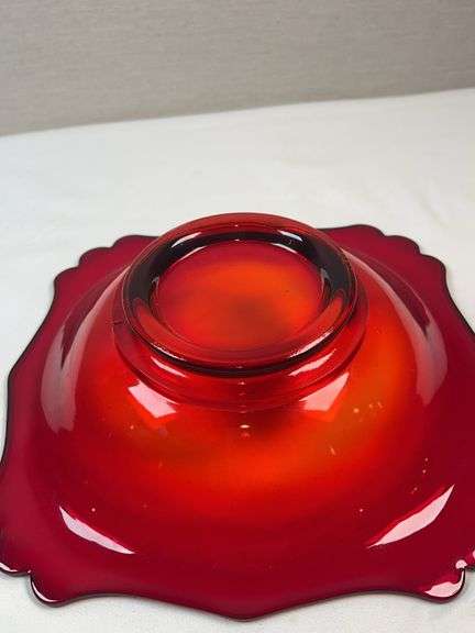 FENTON RED STRETCH GLASS BOWL