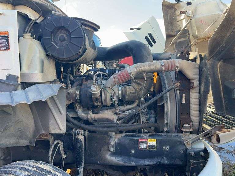 2007 Mack CXN613 565,498 mi, 10,366 hrs- doesn't run
