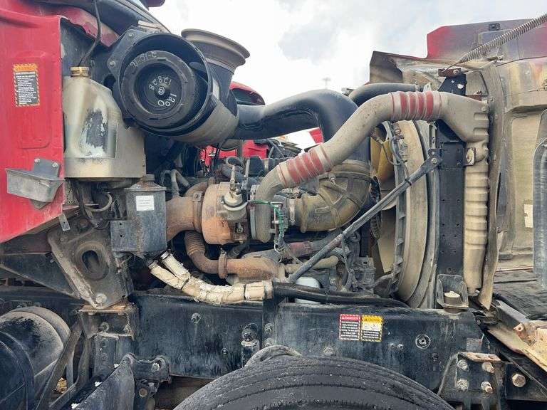 2007 Mack CHN613 miles & hrs unkown- doesn't run