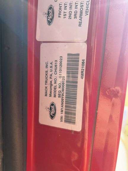 2012 Mack CHU613 showing 33,805 mi, 13,042 hrs -