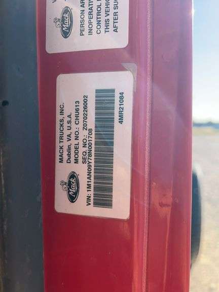 2008 Mack CHU13 miles & hrs unknown- doesn't run