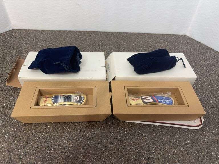 2 Dale Earnhardt Certified Racing Pocket Knives