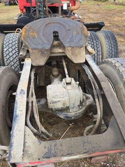 2007 Mack CHN613 miles & hrs unkown- doesn't run