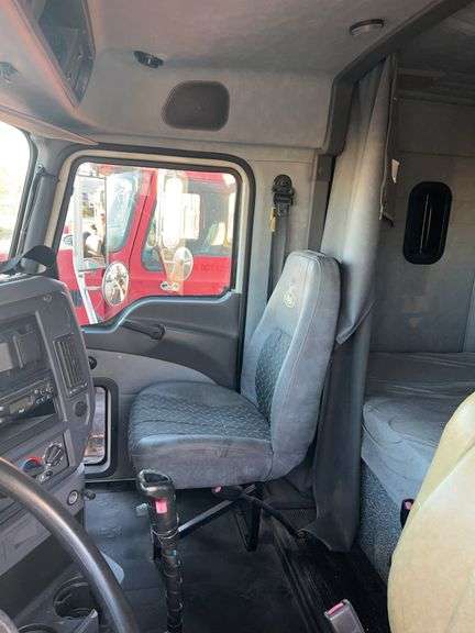 2008 Mack CHU613 miles & hrs unknown- runs