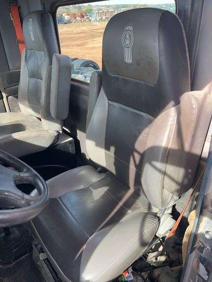 2019 Kenworth T8 showing 13,248 mi, 2,512 hrs - runs