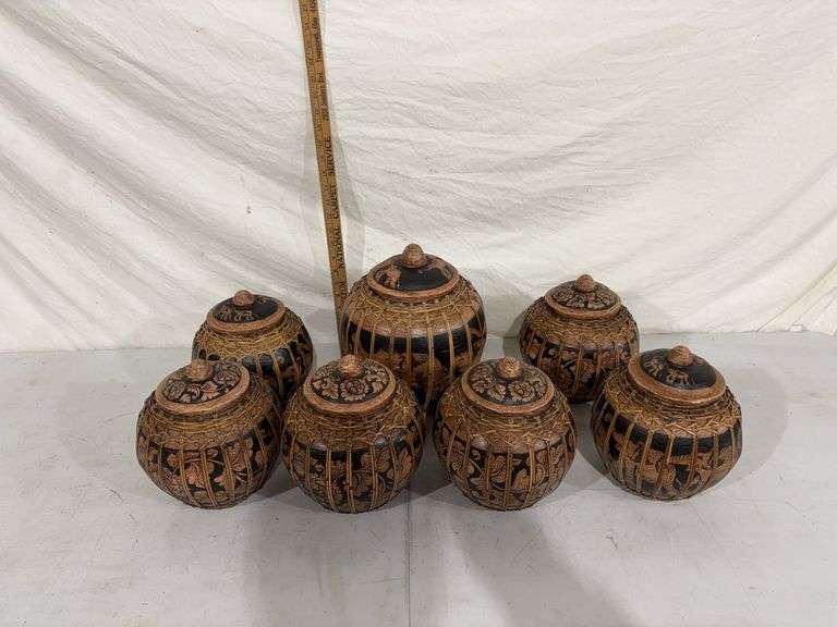Lidded rice containers
