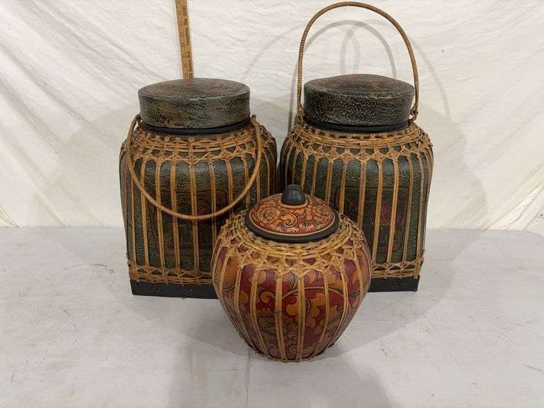 Lidded rice baskets