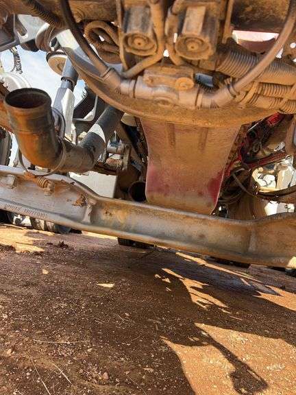 2014 Peterbilt miles & hrs unknown - doesn't run