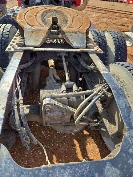 2012 Mack CHU613 showing 43,299 mi, 12,171 hrs - runs