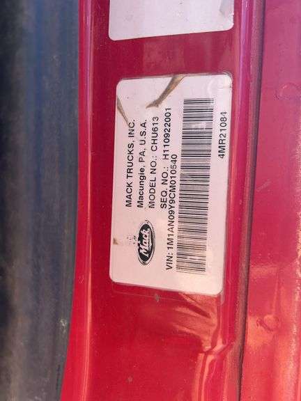2012 Mack CHU613 showing 32,990 mi, 11,434 hrs- runs