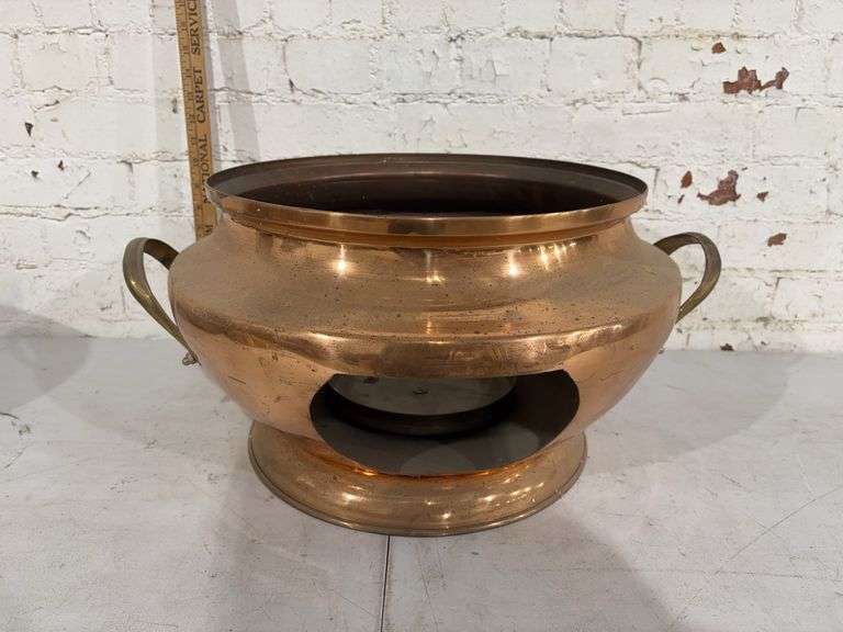 Serving pot