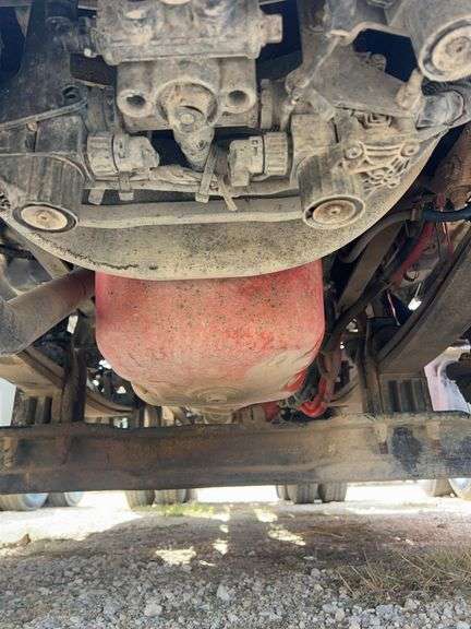 2018 Kenworth T880 showing 26,719 mi, hrs unknown - doesn't run