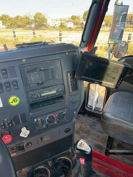 2013 Mack CHU613 showing 11,159 mi, 3,727 hrs- runs