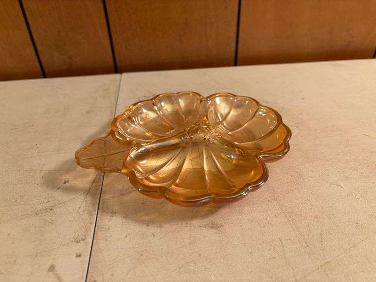 Cloverleaf carnival glass ￼