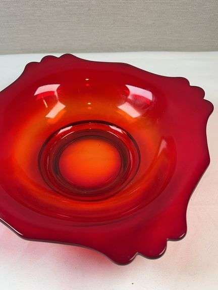 FENTON RED STRETCH GLASS BOWL