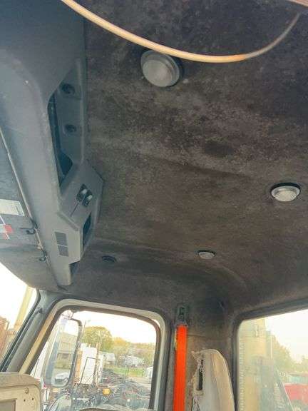 2012 Mack CXU613 showing 719,588 mi, hrs unknown- doesn't run