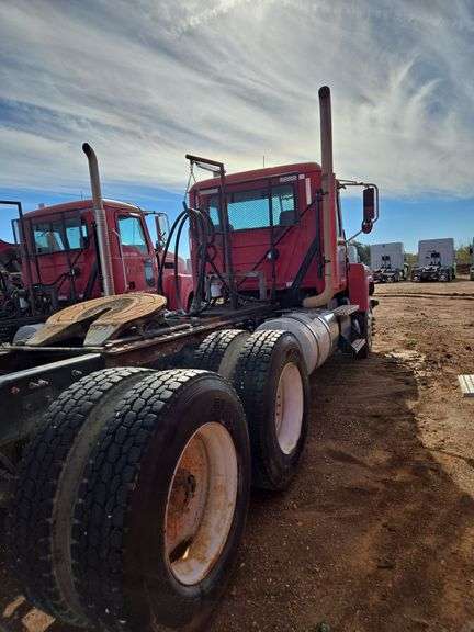 2012 Mack CHU613 showing 43,299 mi, 12,171 hrs - runs