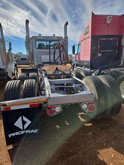 2012 Peterbilt 388 showing 30,080 mi, 7,495 hrs - doesn't run