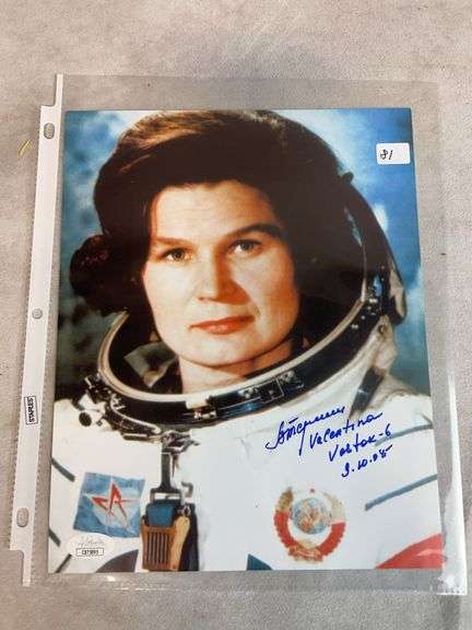 Valentina Tereshkova Signed Color Photo - JSA