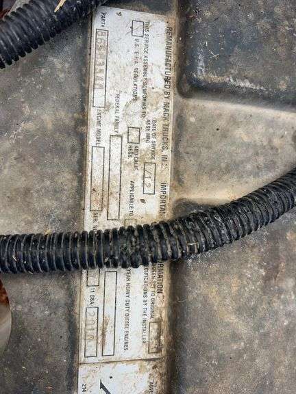 2007 Mack CHN613 miles & hrs unkown- doesn't run