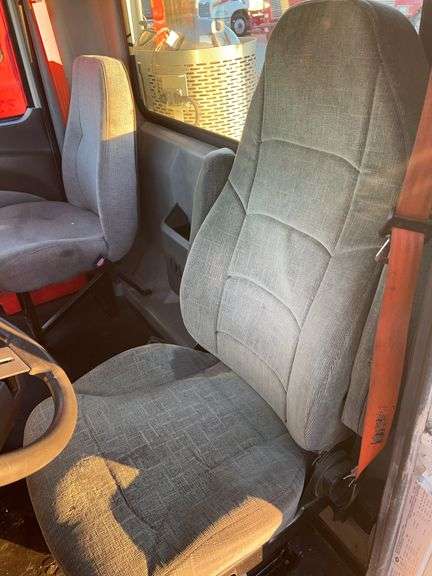 2014 Mack CXU613 showing 665,241, 14,352 hrs- runs