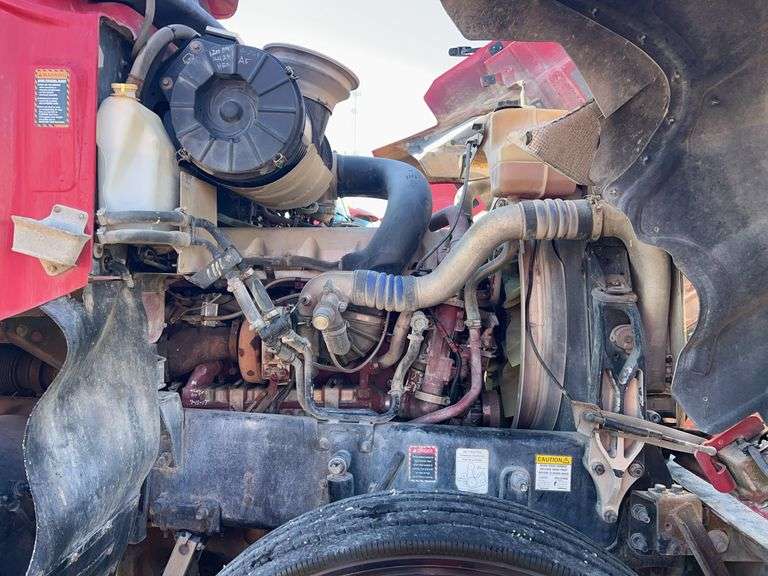 2011 Mack CHU613 showing 39,348 mi, 16,109 hrs- runs