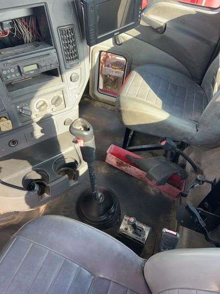 2008 Mack CHU613 52,535 mi, 8,497 hrs- runs
