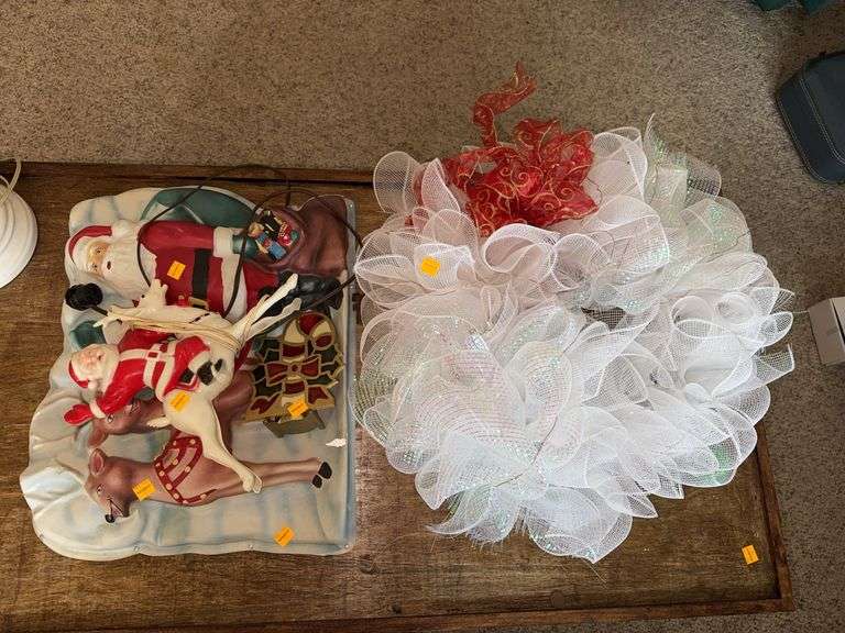 Assortment of Christmas Decor