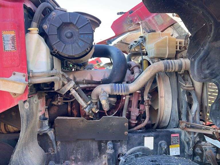 2008 Mack CHU613 showing 59,117 mi, 12,663 hrs- runs