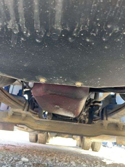 2014 Mack CXU613 showing 501,255 mi, hrs unknown- runs