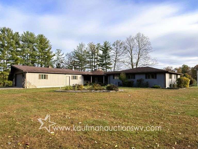 Spacious Buckhannon WV Hom...