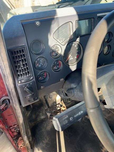 2012 Mack CHU613 showing 44,418 mi, 11,155 hrs- runs