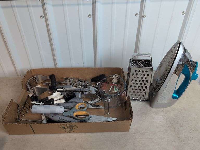 Sunbeam steamer/iron, Anchor measuring cup, and other kitchen utensils