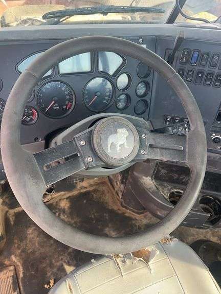 2012 Mack CHU613 showing 50,614 mi, hrs unknown - doesn't run