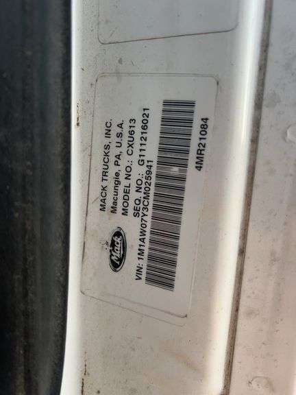 2012 Mack CXU613 showing 719,588 mi, hrs unknown- doesn't run